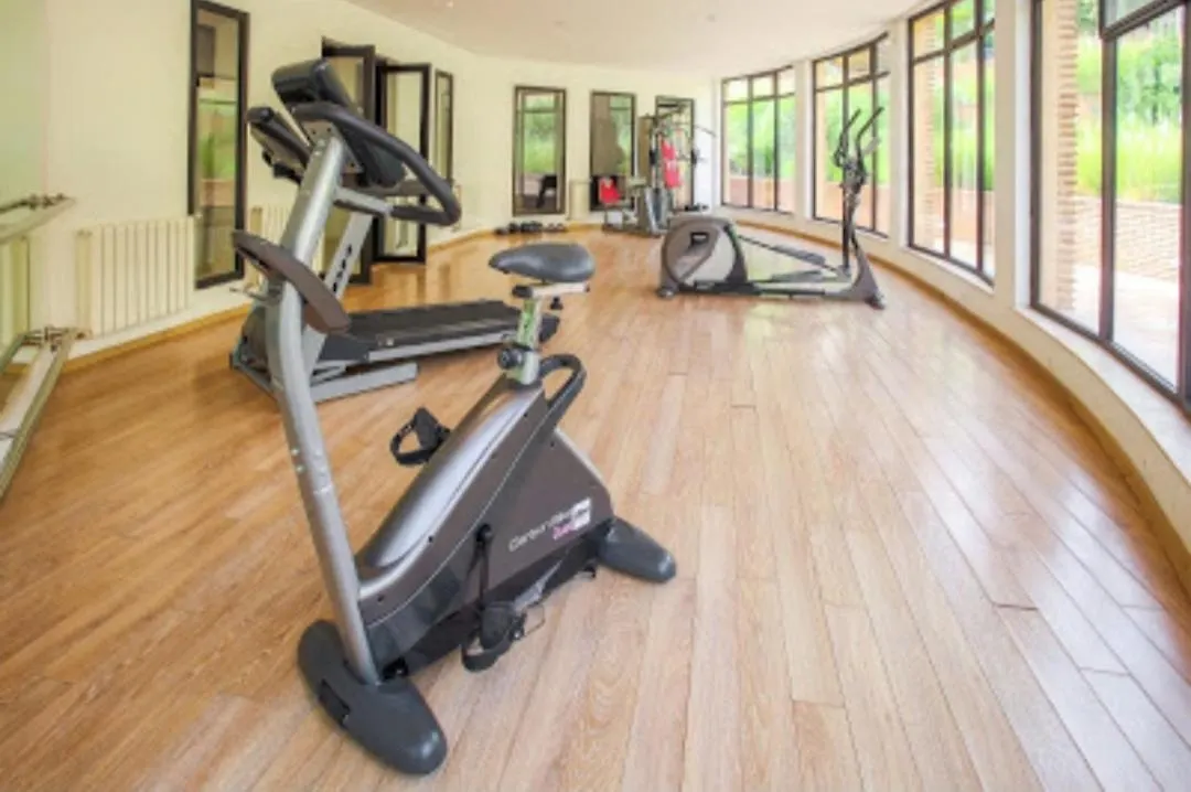 Appartement Meuble Situe A Residence Ennaim 마라케시 모로코